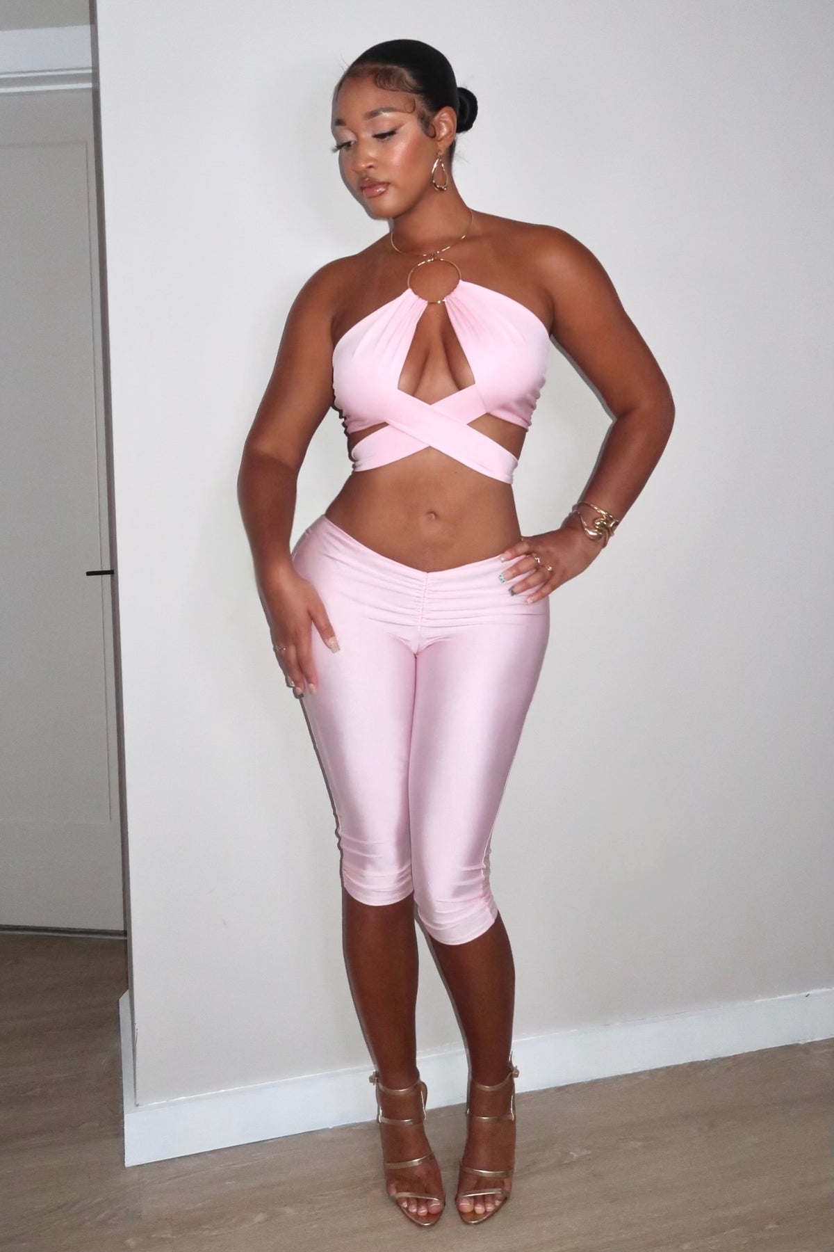 Demi Set